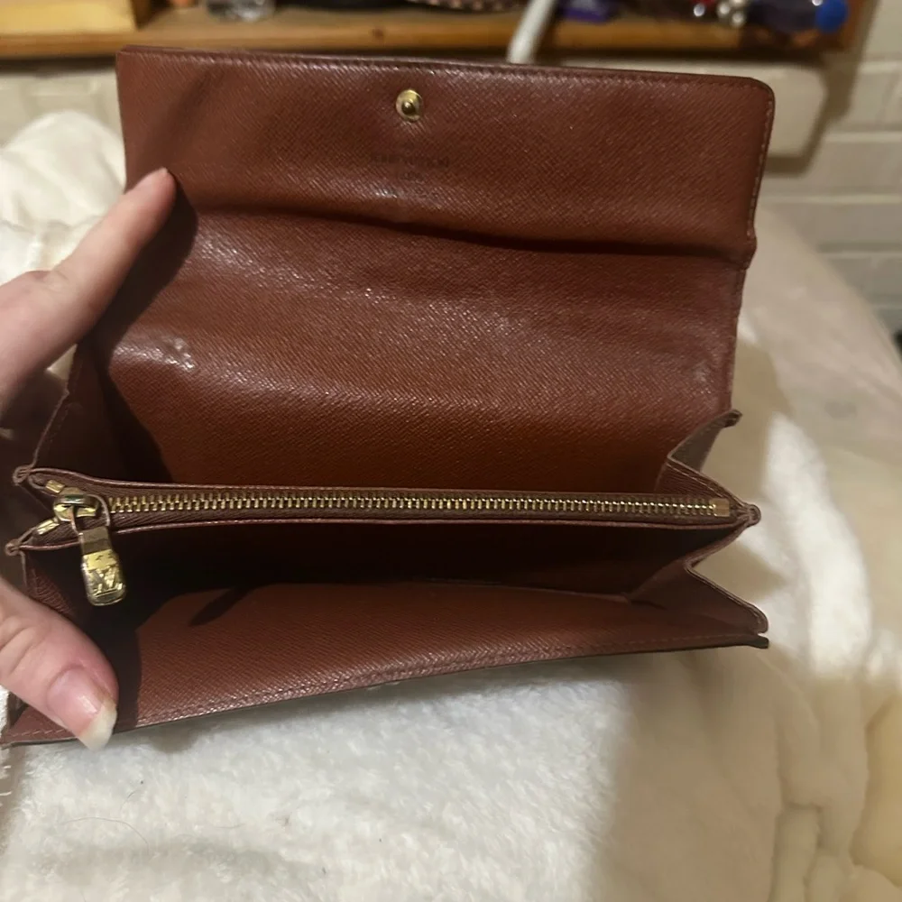 Louis Vuitton Brown Wallet - Picture 15 of 16